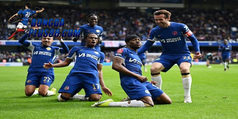 Chelsea thường sử dụng sơ đồ 3-4-3 trong các trận đấu của mình